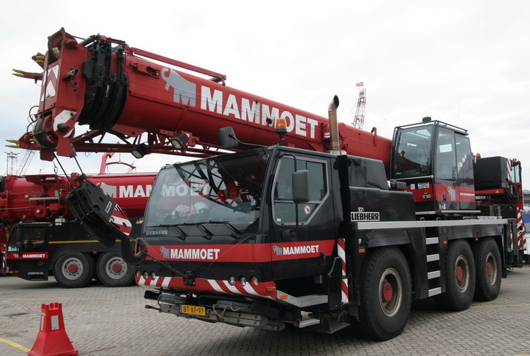 Mammoet LTM 1045-3.1  - Copyright: www.olli80.de