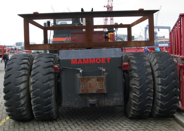 Mammoet Mack M45 Zugmaschine - Copyright: www.olli80.de