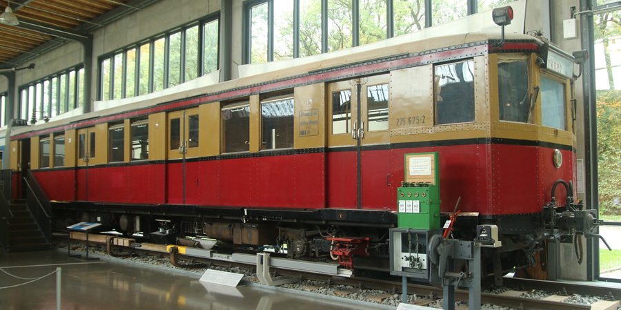 Deutsches Museum München - S-Bahn BR 275 - Copyright: www.olli80.de