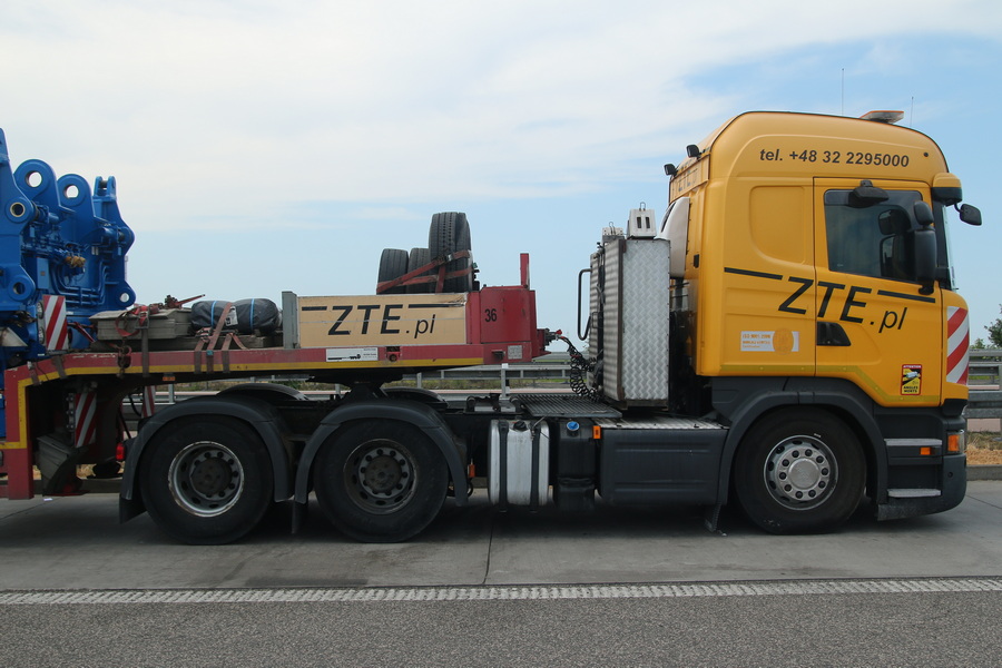 ZTE - Scania R 520 Seitenansicht - Copyright: www.olli80.de