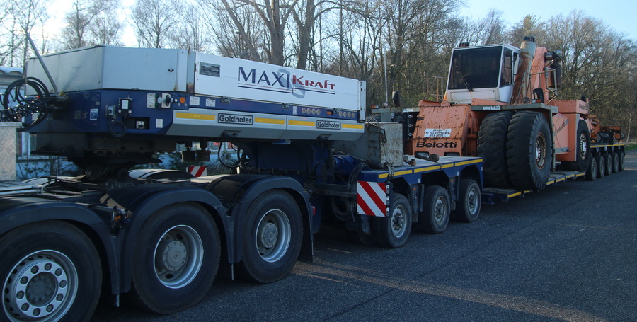 Maxikraft Goldhofer THP XLE 8 - Copyright: www.olli80.de