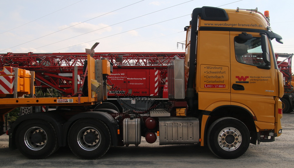 Würzburger Kranverleih MB Arocs 3363 - Copyright: www.olli80.de