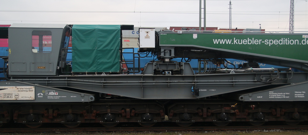 83 81 9973 321-6 Uaai - Copyright: www.olli80.de