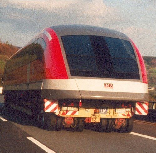 Heckansicht Transrapidtransport - Copyright: www.olli80.de