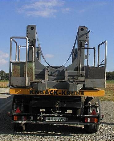Knaack - Auflieger zum Transport von Mastschüssen des LTM 1500 - Copyright: www.olli80.de
