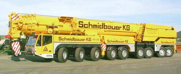 Schmidbauer Terex AC 700 Fahrtstellung