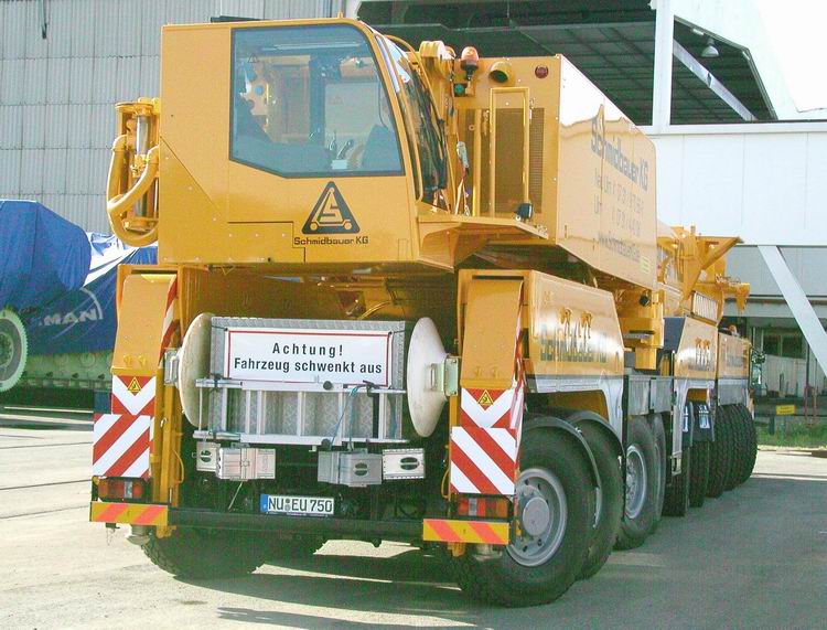 Schmidbauer Terex AC 700 Fahrtstellung