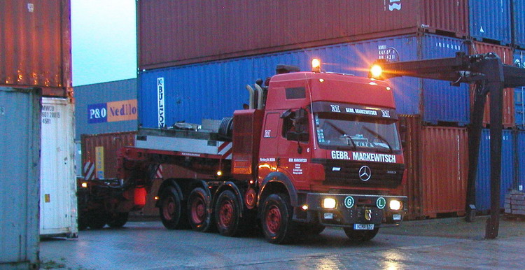 Markewitsch MB SK 3553 mit Containerstapler
