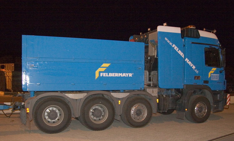 Seitenansicht Felbermayr Actros Titan 4160 - Copyright: www.olli80.de