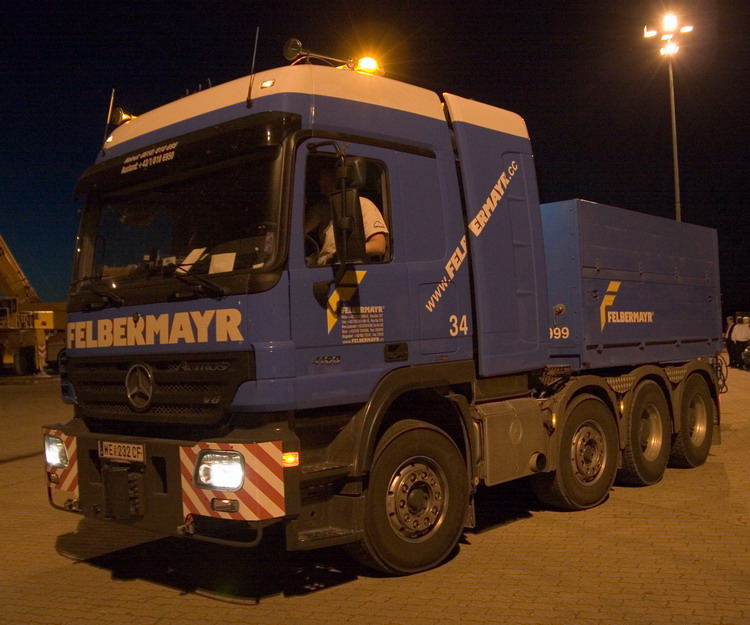 Felbermayr Actros Titan 4160 - Copyright: www.olli80.de