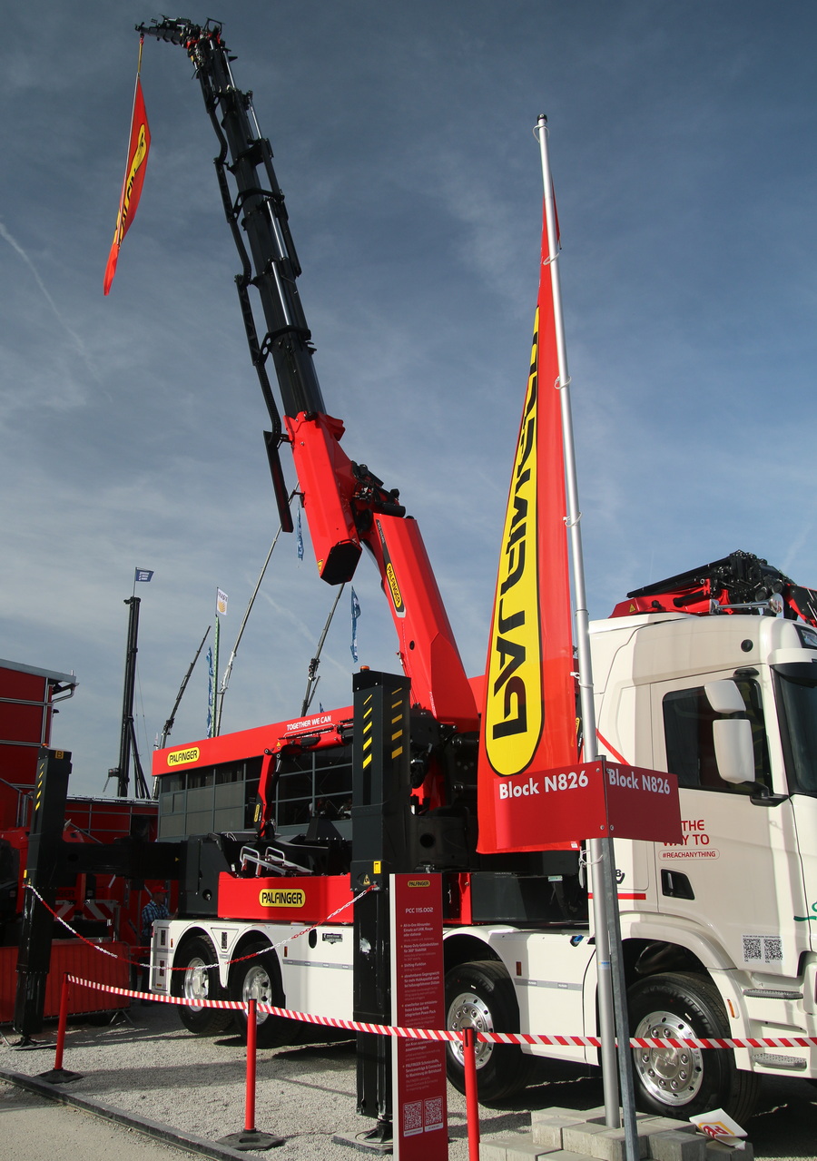 Bauma 2022 - Palfinger  - Copyright: www.olli80.de