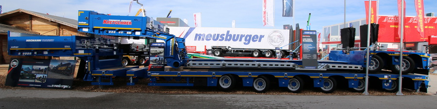 Bauma 2022 -  Meusburger Semiauflieger und Tiefbettauflieger - Copyright: www.olli80.de