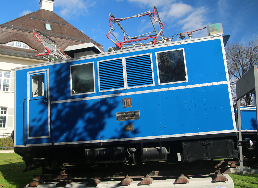 Deutsches Museum München - Bayerische Zugspitzbahn Lok Nr. 11 - Copyright: www.olli80.de