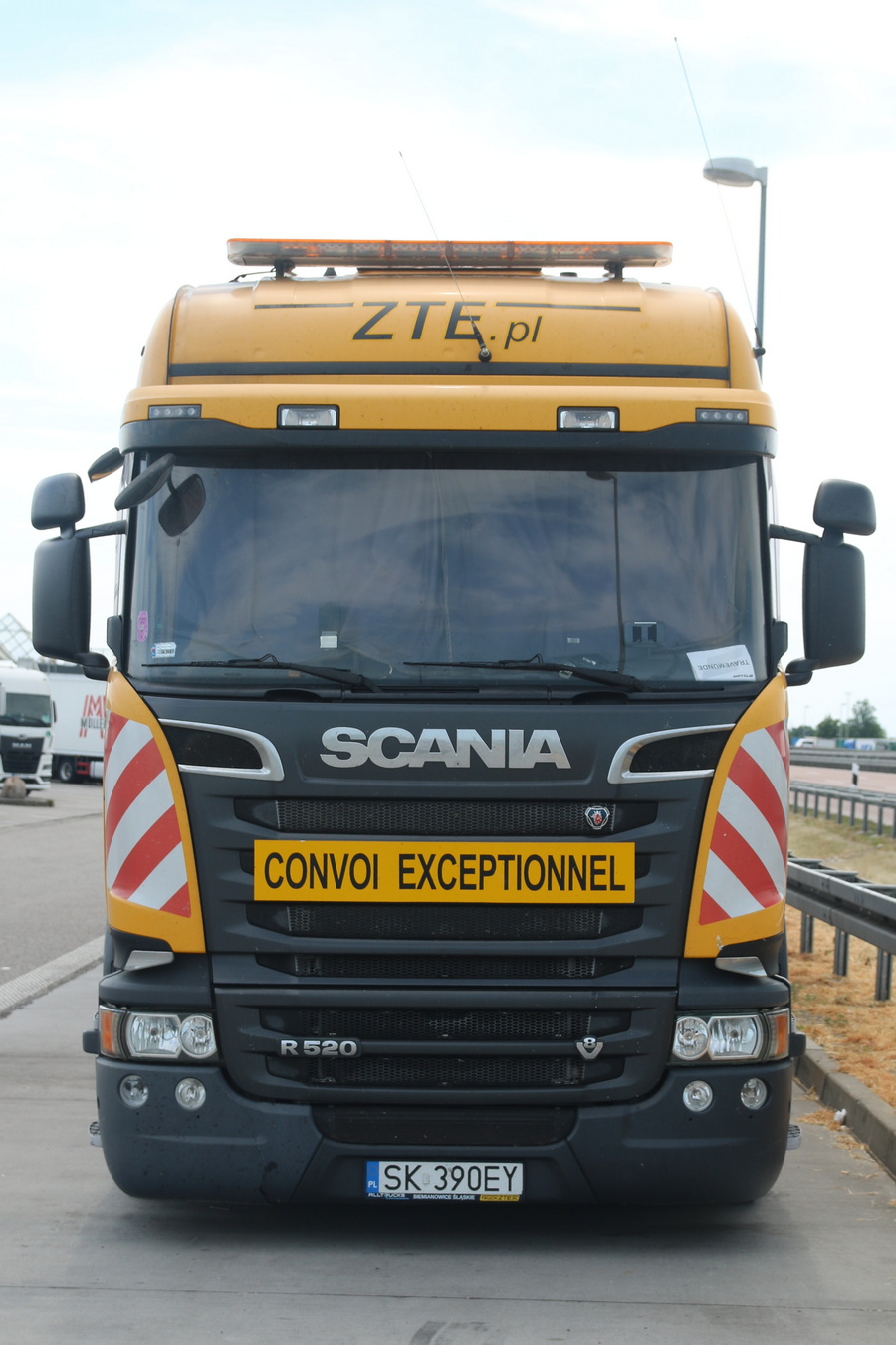 ZTE - Scania R 520 Frontansicht - Copyright: www.olli80.de