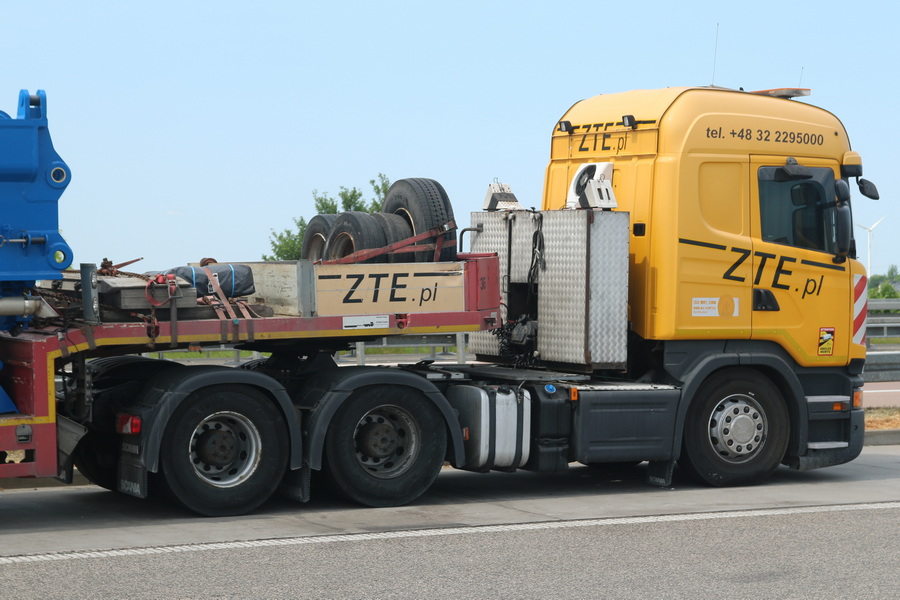 ZTE - Scania R 520 - Copyright: www.olli80.de