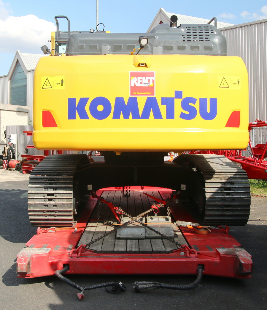 Gebr. Markewitsch - Kässbohrer Tieflader mit Komatsu Bagger - Copyright: www.olli80.de