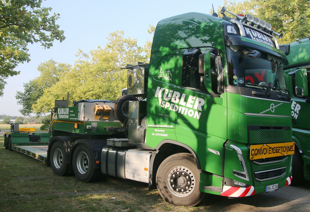 Kübler Volvo mit Scheuerle EuroCompact - Copyright: www.olli80.de