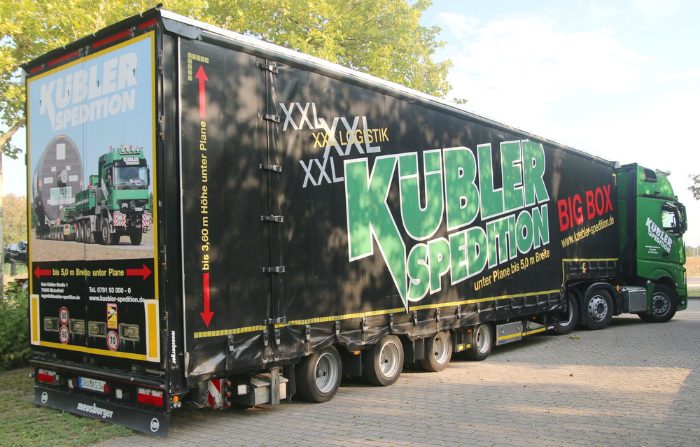 Kübler MB Actros mit Meusburger Planenauflieger - Copyright: www.olli80.de