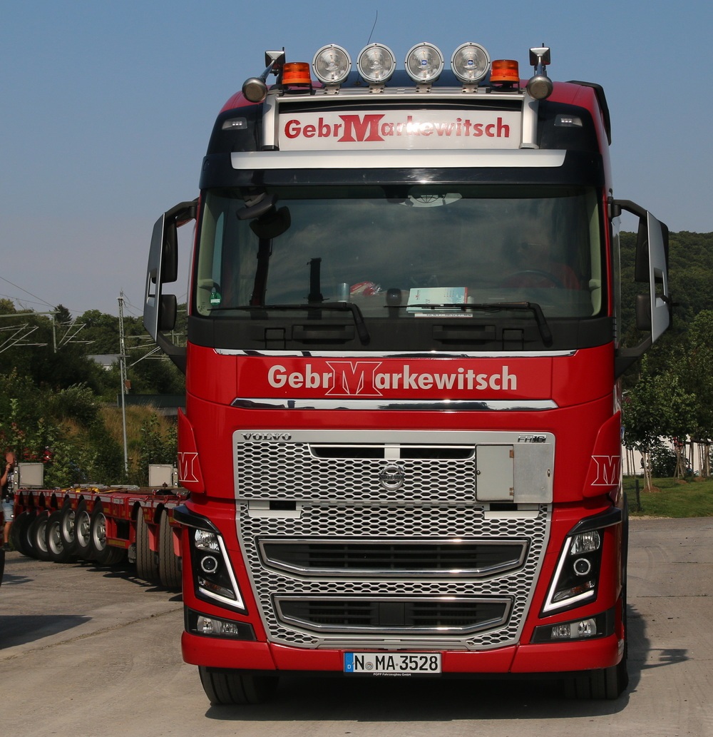 Gebr. Markewitsch - Volvo FH 16 mit Faymonville CombiMax Pa-X - Copyright: www.olli80.de