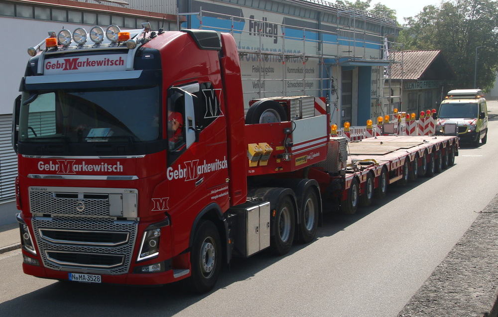 Gebr. Markewitsch - Volvo FH 16 mit Faymonville CombiMax Pa-X - Copyright: www.olli80.de