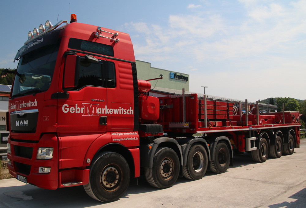 Gebr. Markewitsch MAN TGX 35.540 mit Rino Ballastauflieger - Copyright: www.olli80.de