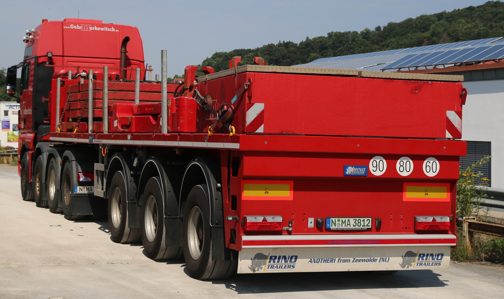 Gebr. Markewitsch MAN TGX 35.540 mit Rino Ballastauflieger - Copyright: www.olli80.de