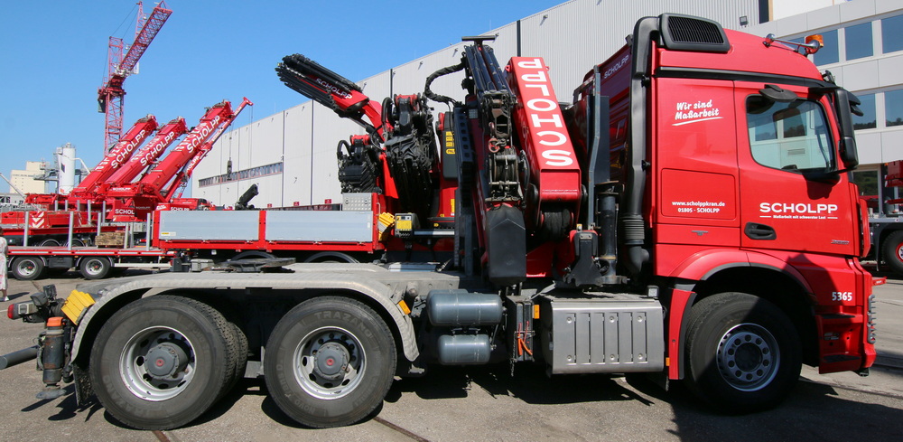 Scholpp MB Arocs 2651 mit Ladekran - Copyright: www.olli80.de