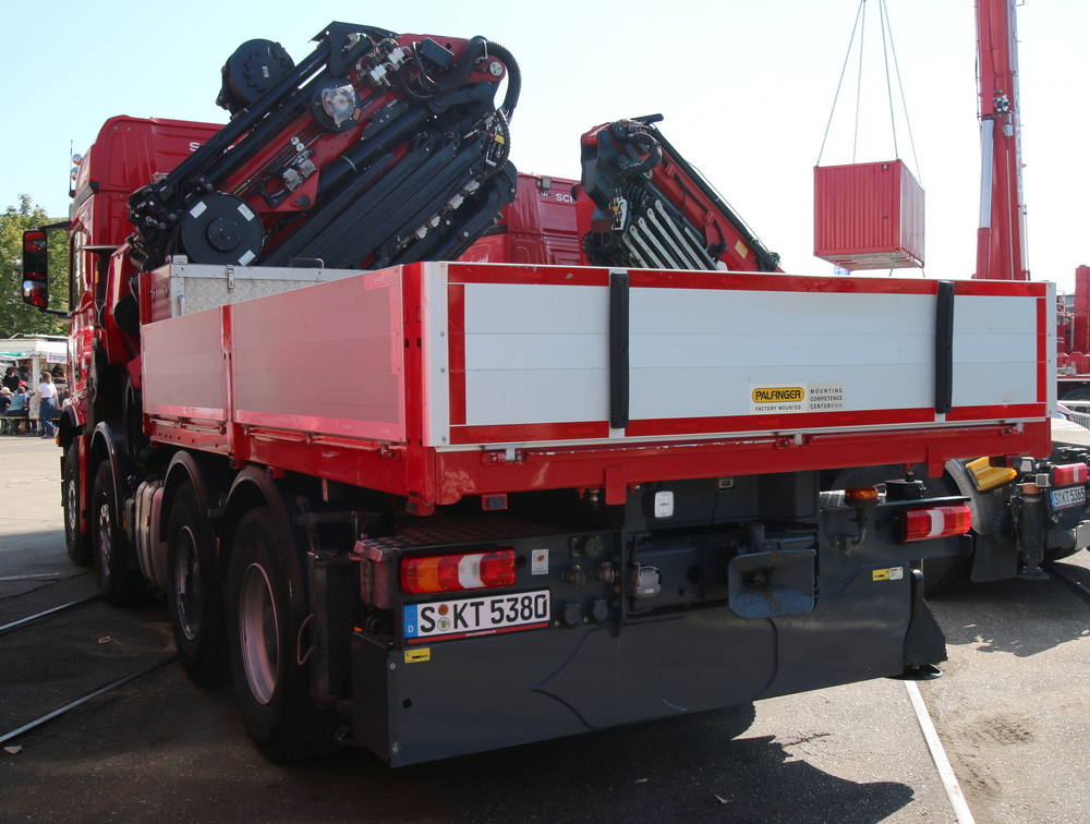 Scholpp Arocs 3251 mit Ladekran - Copyright: www.olli80.de