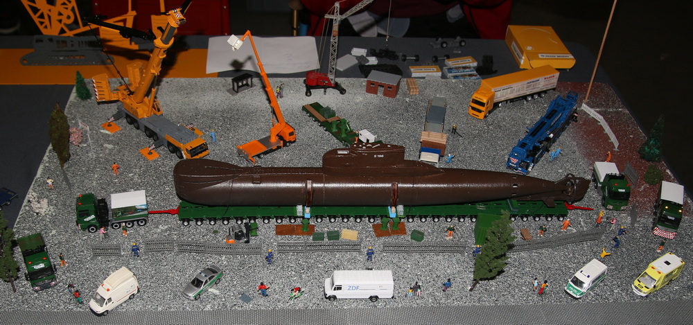 Mirko Schulte: U-Boot auf Reisen - Copyright: www.olli80.de
