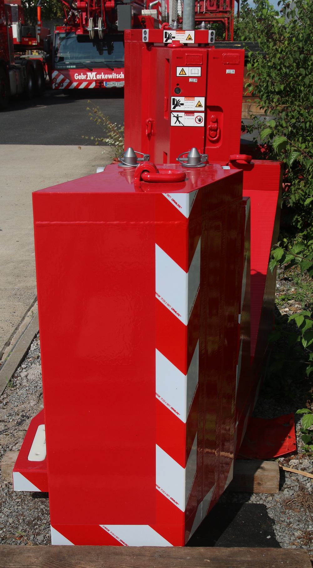 Gebr. Markewitsch Liebherr MK 140-5.1plus Zusatzballast - Copyright: www.olli80.de