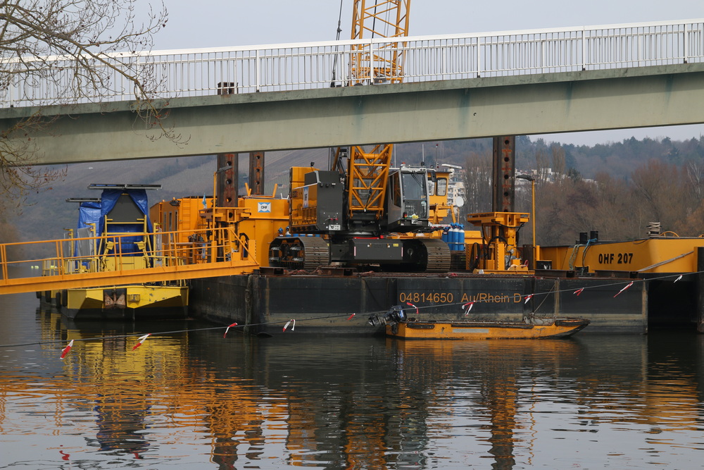 Sennebogen 6100E - Copyright: www.olli80.de