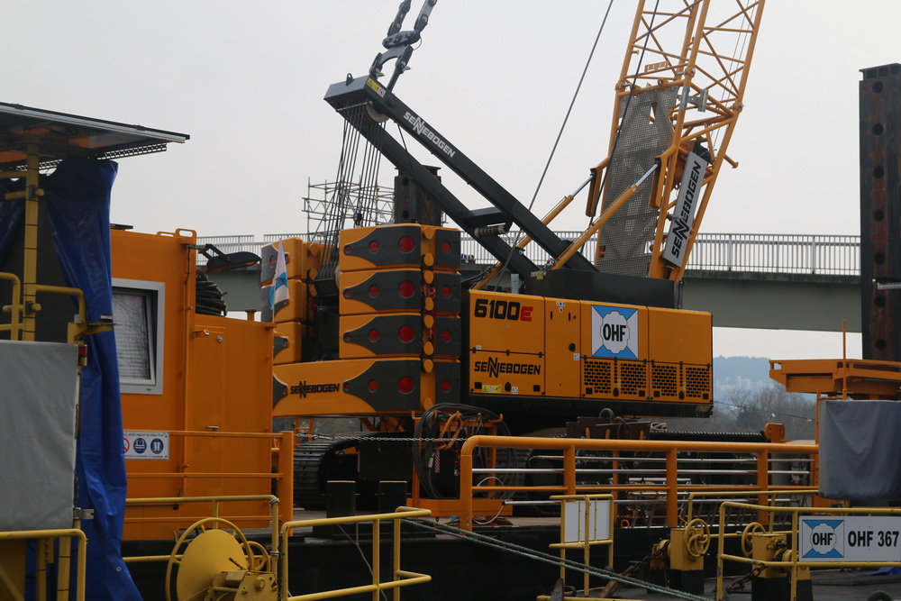 Sennebogen 6100E - Copyright: www.olli80.de