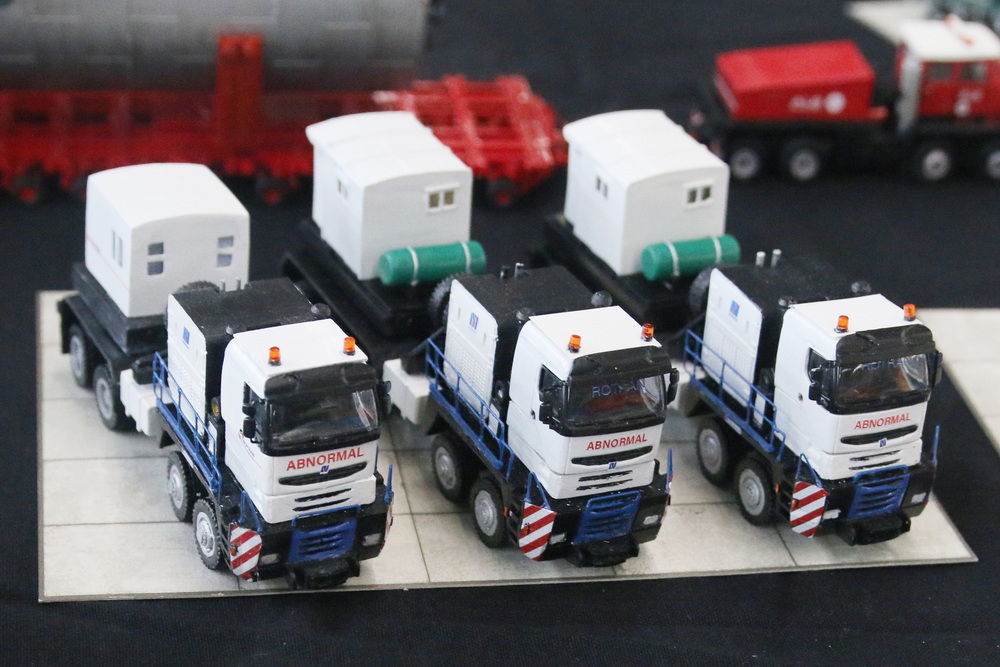 Jan Brinks: Tractomas Zugmaschinen - Copyright: www.olli80.de