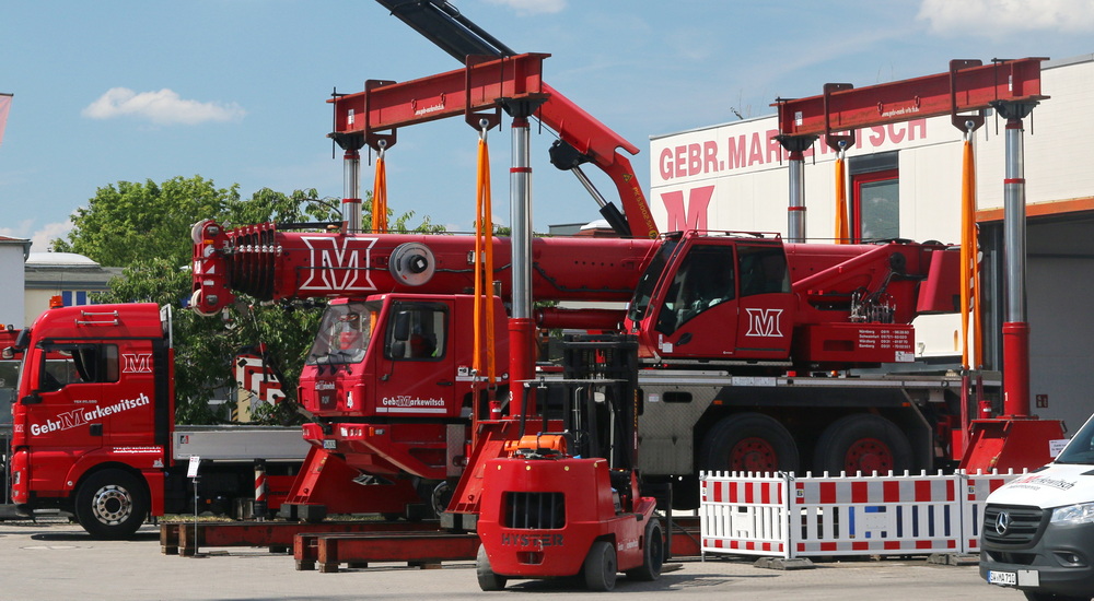 Gebr. Markewitsch - Hubgerüst mit Grove GMK 3060L - Copyright: www.olli80.de