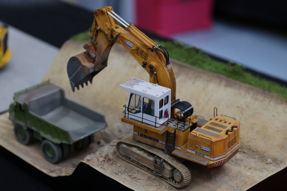 Timo Bachhuber - Liebherr R992 - Copyright: www.olli80.de