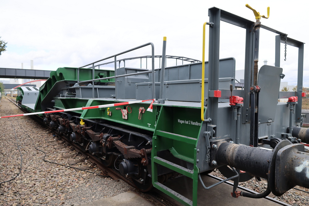 Kübler-Heavy-Rail 86 80 9952 910-9 Uaai 820 - Copyright: www.olli80.de