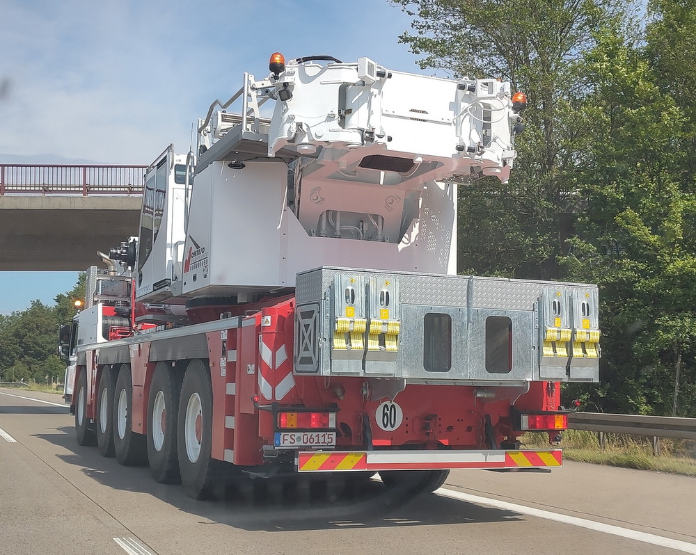 LTM f&uuml;r Montejo Heavylift in Kolumbien - Copyright: www.olli80.de